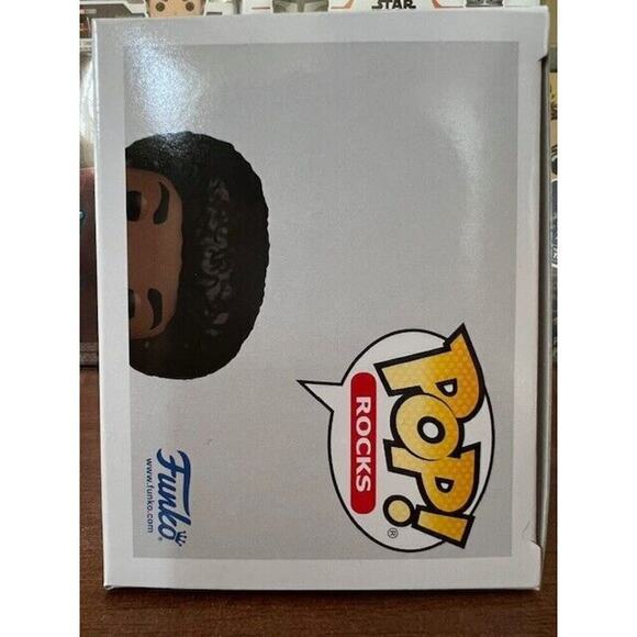 Funko Pop! Rocks - Snoop Dogg #300 Pop Protector - Picture 5 of 6